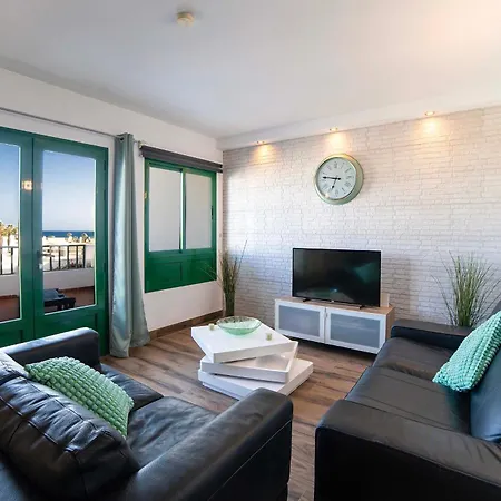 Apartamento Club Valena 48 Sea Views, Wifi, Close To & Amenities At Matagorda Puerto del Carmen (Lanzarote)