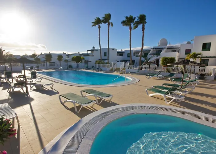 Club Valena 48 Sea Views, Wifi, Close To & Amenities At Matagorda *