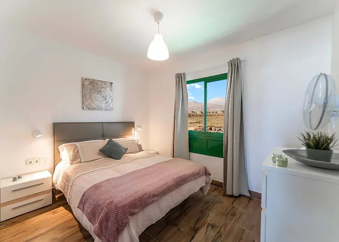 Club Valena 48 Sea Views, Wifi, Close To & Amenities At Matagorda *